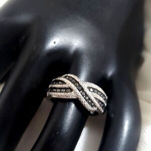 Stunning Silver Infinity Band Ring